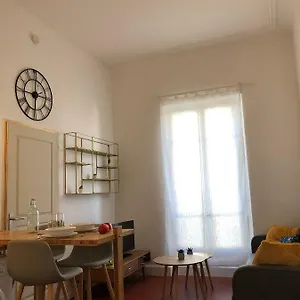 Apartment #t2 Intra-muros, Avignon