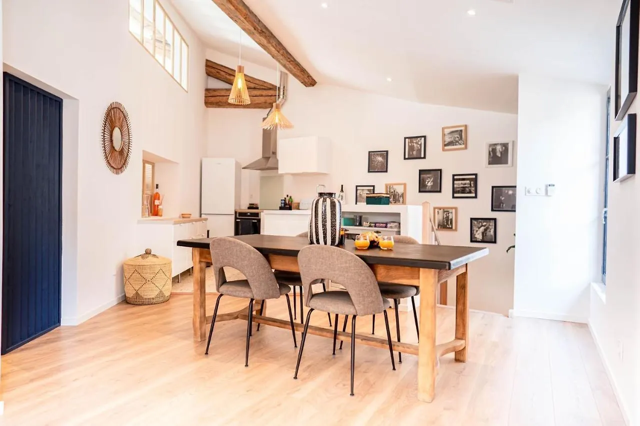 Centre Historique Coeur Du Quartier Vernet 100 M² Αβινιόν Διαμέρισμα