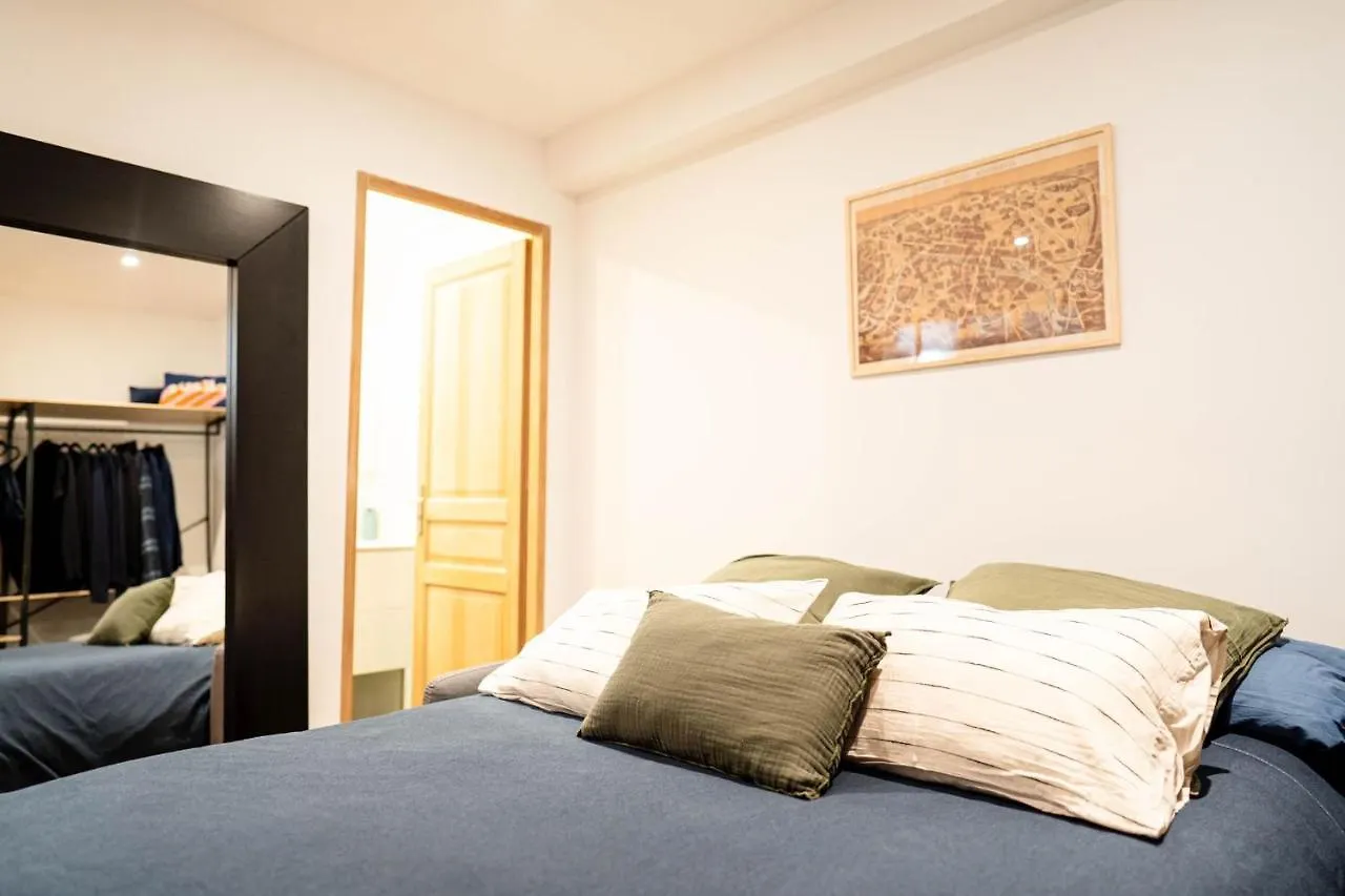 Διαμέρισμα Centre Historique Coeur Du Quartier Vernet 100 M² Αβινιόν
